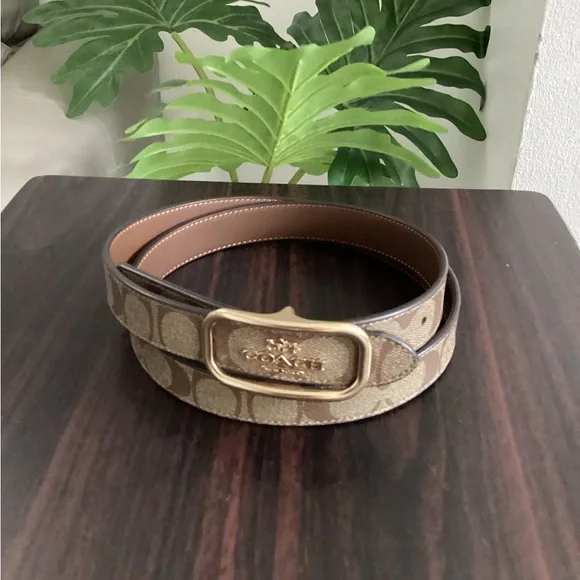 Coach Tan and Gold Signature Belt - Picture 2 of 4